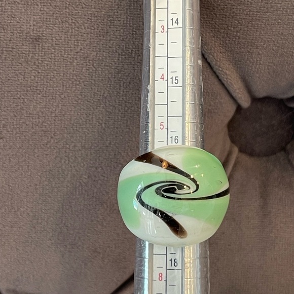 Hand Blown Murano Green with black Swirl Art Glass Dome Ring - Picture 2 of 3